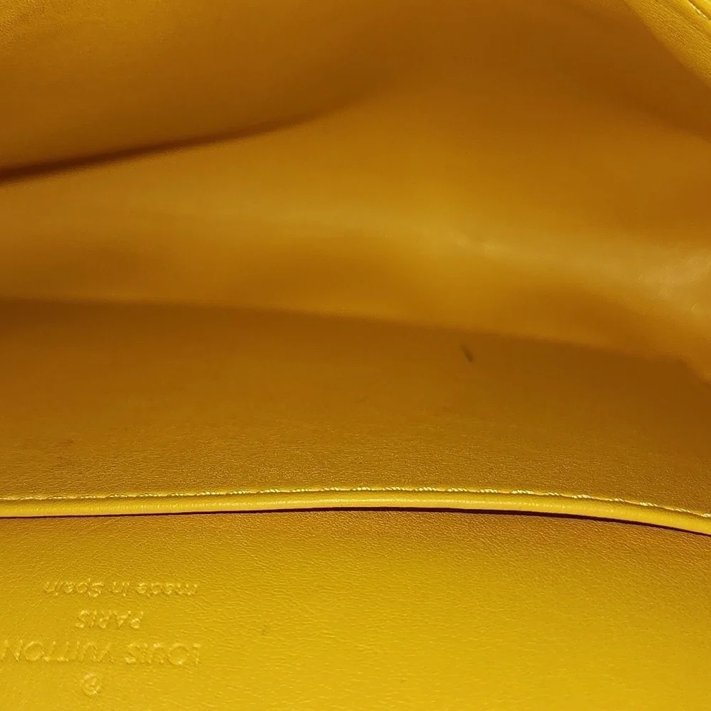 Louis Vuitton THOMPSON STREET VERNIS IN MANGO